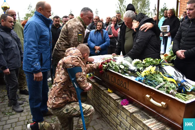 Повернувся не на весілля, а на свій похорон: на Волині попрощалися з капітаном волинської «сотки»