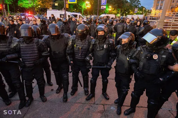 «Путіна – в окопи!»: у москві зібрався масовий мітинг проти мобілізації та війни (відео)