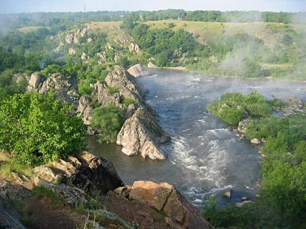 П'ять мальовничих каньйонів України для відпочинку