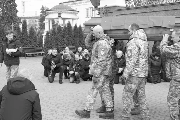 У Луцьку попрощалися із загиблим Героєм Олегом Круковцем (фото, відео)
