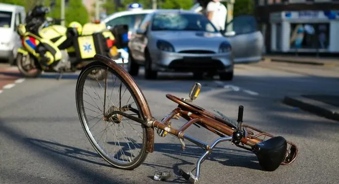 У Милушах спортбайк збив 65-річного велосипедиста
