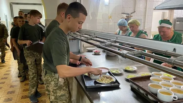 У половини вступників батьки воюють: як розпочався навчальний рік у Волинському військовому ліцеї