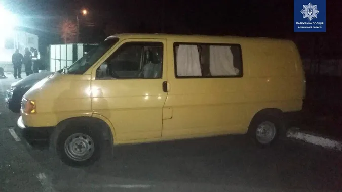 Тікав на авто, а потім біг від поліцейських: у Луцьку затримали п’яного водія (ВІДЕО, ФОТО)