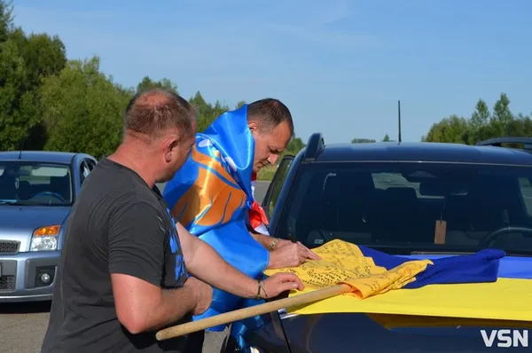Повернення героя: громада на Волині зустріла звільненого з полону Сергія Тимошука (фото)