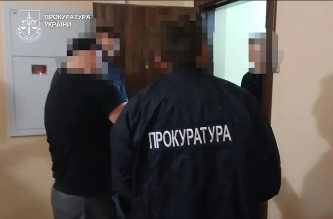 Вимагали 100 тисяч за безперешкодний бізнес: на Волині судять посадовців ГУ Держпродспоживслужби (фото)
