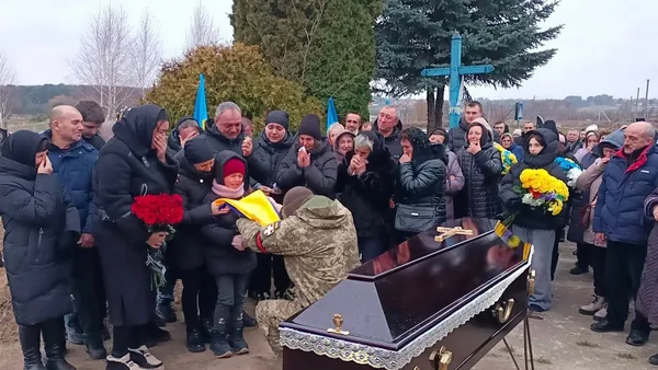 Понад рік вважався зниклим: на Волині попрощалися з воїном Вадимом Гризіним (фото)