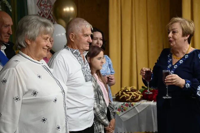 На Волині подружжя відгуляло золотий ювілей – 50 років подружнього життя (фото)