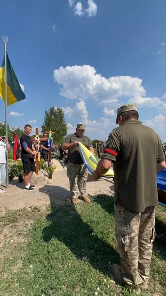 На Волині попрощалися із загиблим Героєм Віталієм Вороб'єм (фото)