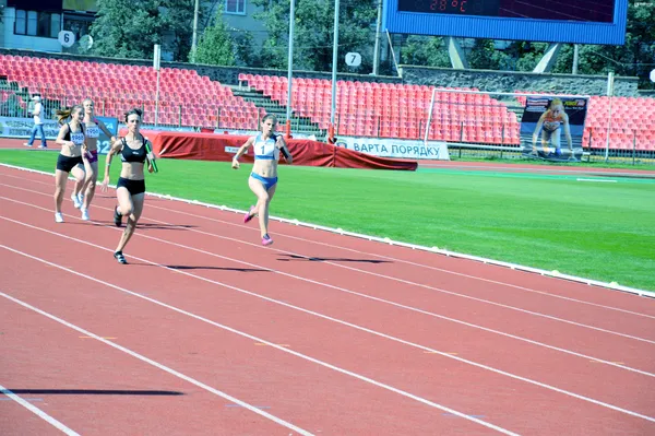Юнацькі забіги передували старту чемпіонату України