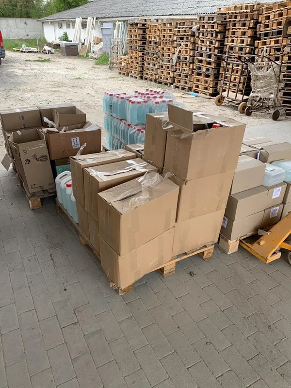 На Волині вилучили пів тонни фальсифікованих антисептиків (фото)