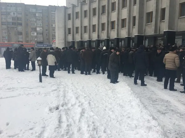 Біля Волинської ОДА – мітинг (фото)
