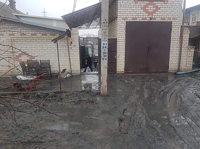 💩 У Херсоні 20-метровий фонтан фекалій спричинив збитки на 1 млн гривень (фото 18+)