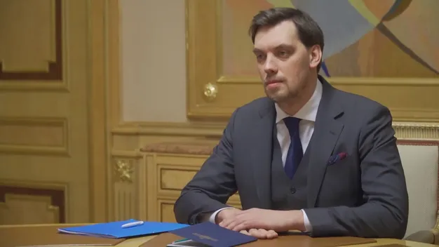 Звільнити не можна, помилувати: Зеленський дав Гончаруку «шанс»
