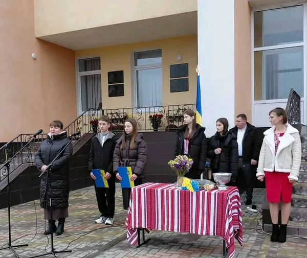 У ліцеї на Волині відкрили меморіальні дошки загиблим на війні випускникам (фото)