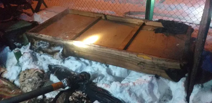 У Ковелі з вогню винесли чоловіка, прикутого до ліжка (фото)