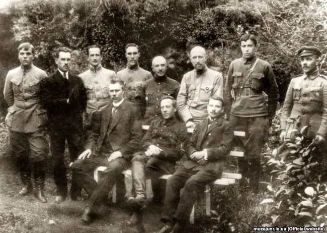 Корупція сто років тому: як обкрадали армію УНР і до чого це призвело