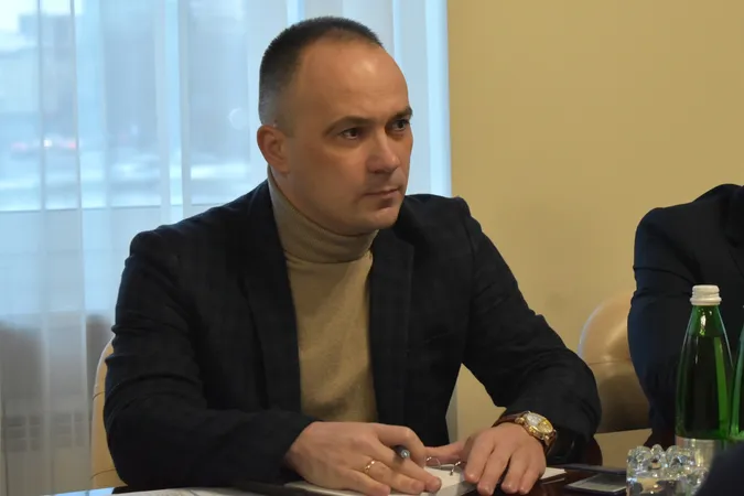 Голова Волинської ОДА Рудницький вручив посвідчення новим заступникам (фото)