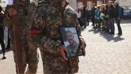 Рік як тебе нема: яким лучани пам'ятають Олександра «Мартенза» Мартинюка (відео)