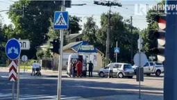 Аварія за участю мотоцикліста на перехресті в Луцьку: хто кого не пропустив