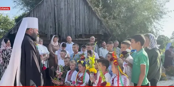 У селі Велимче заклали капсулу у фундамент нової церкви ПЦУ (відео)