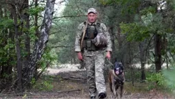 Микола та Агрес: як кінолог і його чотирилапий напарник охороняють кордон із Білоруссю (фото)