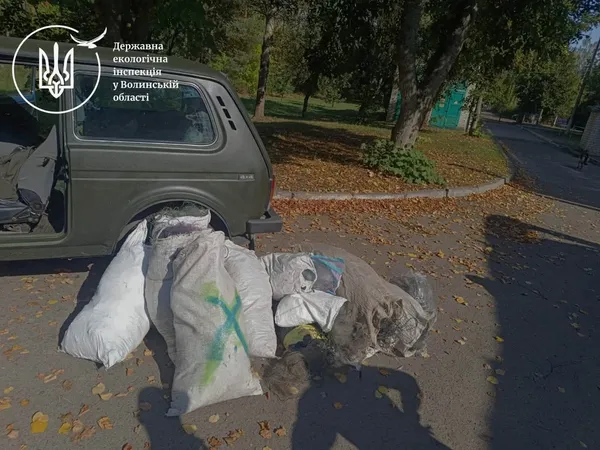 Замість незаконної риболовлі – на потреби ЗСУ: на Волині військовим віддали 8 км браконьєрських сіток (фото)