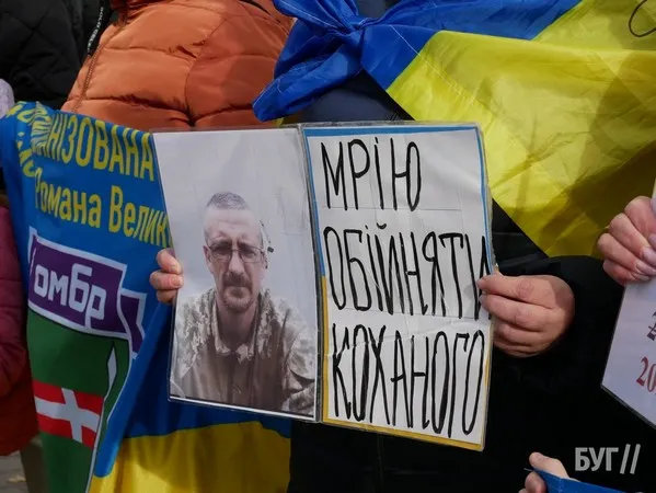 У Володимирі відбулася акція на підтримку полонених і зниклих безвісти захисників (фото)