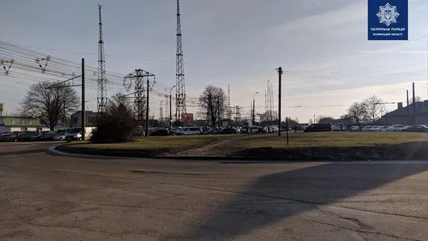 На авторинку в Луцьку навели лад з паркуванням (фото)