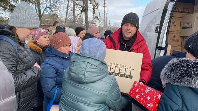 Volunteers provided humanitarian aid to the village in Kharkiv region under daily shelling