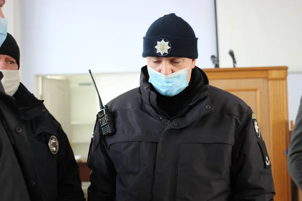 На сесію викликали поліцію: у Луцькій райраді ухвалили скандальне рішення (фото)
