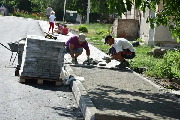 Луцька влада задоволена ремонтом доріг (фото)