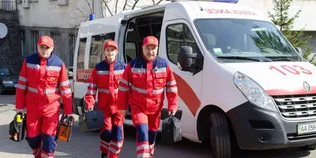 У закупівлі спецодягу для медиків «швидкої» Волині підозрюють мільйон гривень переплати (відео)
