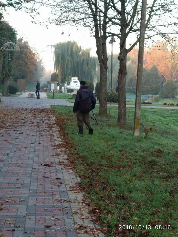 У центральному парку Луцька спіймали нелегальних риболовів (фото)
