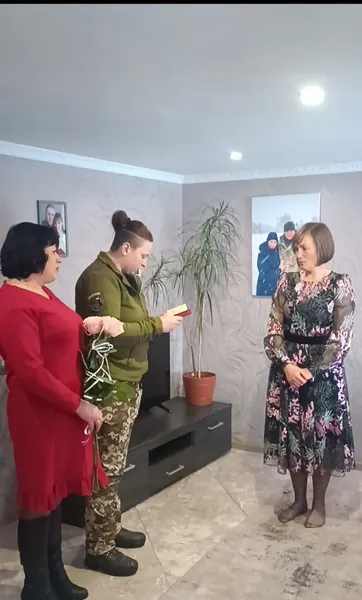 Дружині воїна з Волині передали посмертний орден чоловіка