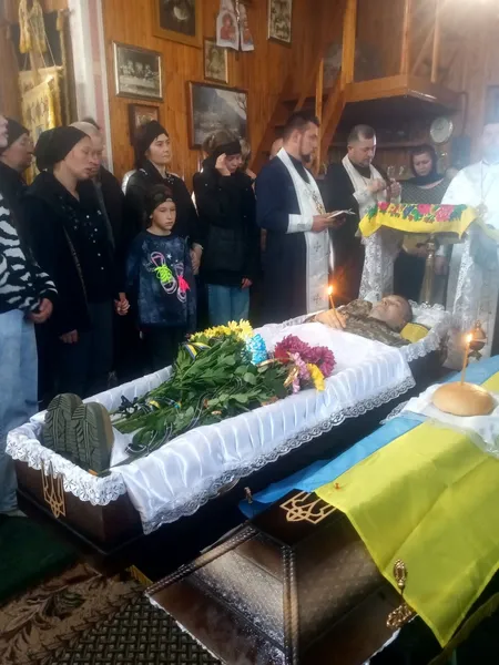 На Волині попрощалися із захисником Володимиром Бельзюком (фото)