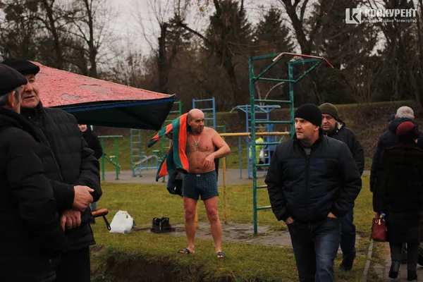 Без козаків та Михаїла: як у Луцьку освячували Стир (фото, відео)