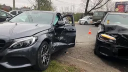 На Дубнівській у Луцьку аварія: зіткнулися елітні авто (фото)