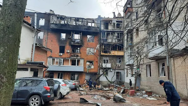 Харків в огні: ДСНС прозвітувала про жертви та руйнування (фото)