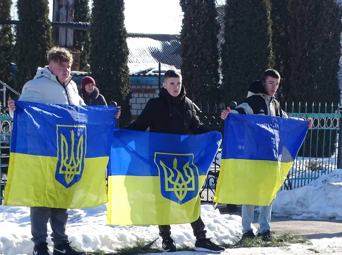 Востаннє додому: на Волині попрощалися з загиблим на Сумщині воїном Павлом Фіщуком