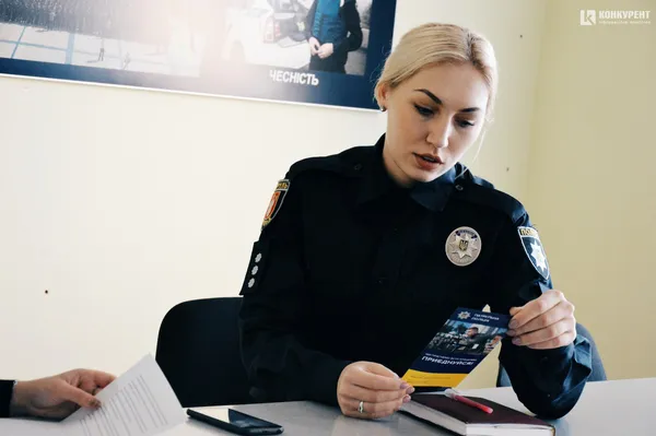 «Дивляться на кандидата, як на майбутнього напарника», – поліцейська про набір патрульних (інтерв’ю)