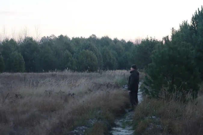 💩 У лісах Волині шукали фекалії тварин: для чого