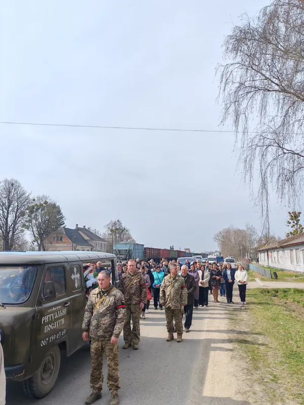 На Волині попрощались з Героєм Романом Іванушком (фото)