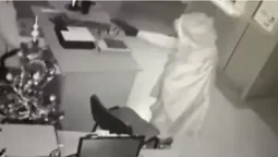 Показали відео нападу на фінустанову в Луцьку