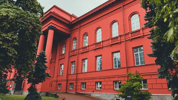 У МОН повідомили, на яких спеціальностях зросте вартість навчання