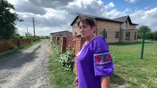 «Помідори файні, кавуни – суперові»: як подружжя з Волині вирощує 30 сотих баштанних (фото, відео)
