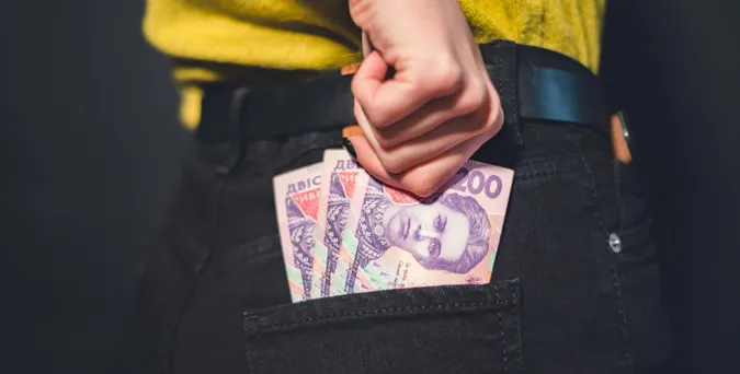 Підробіток в Україні: за яку роботу платять найбільше