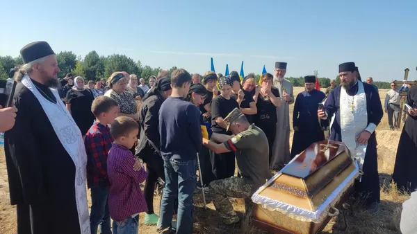 На Волині попрощалися із загиблим Героєм Миколою Перхуном (фото)