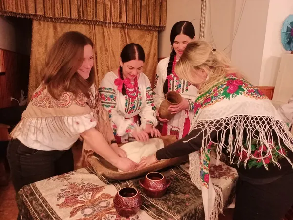 Андріївські вечорниці: в Підгайцівській громаді вшанували українські традиції (фото)