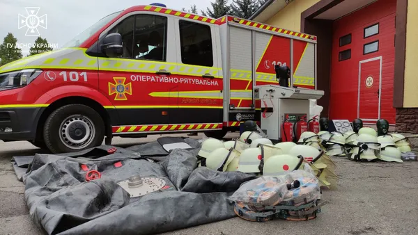 Волинські рятувальники отримали гуманітарну допомогу з Німеччини (фото)