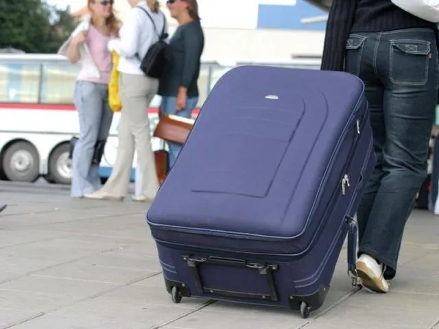 Уряд хоче повернути додому українських заробітчан 